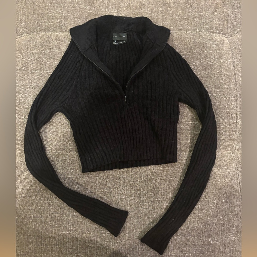 Urban Outfitters Cropped Quarterzip Size S